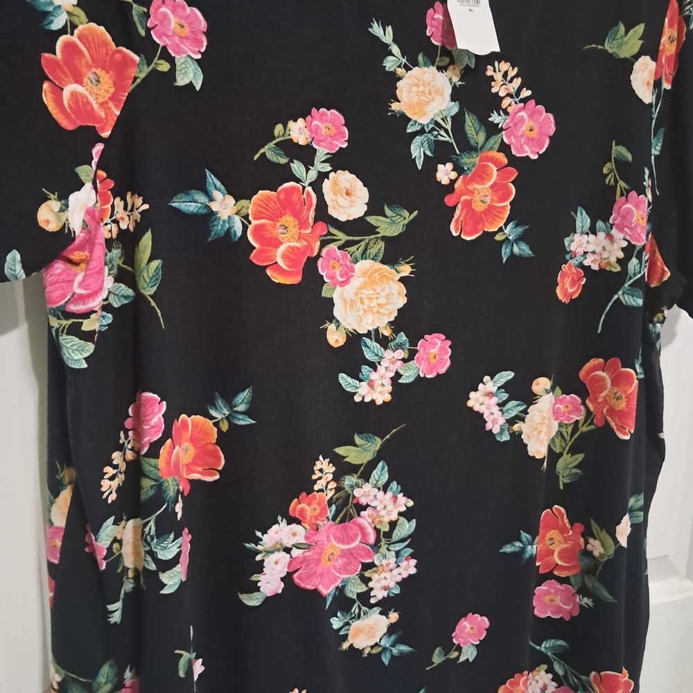 Women’s Black Floral Short Sleeve Top - Pink & Cream Blossoms - Picture 6 of 8